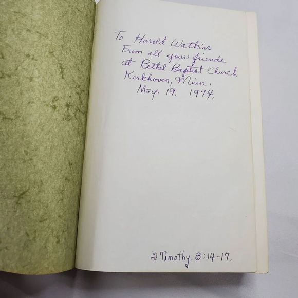 The Living Bible Paraphrased Book Padded Hardcover Edition 1973 - Picture 8 of 9